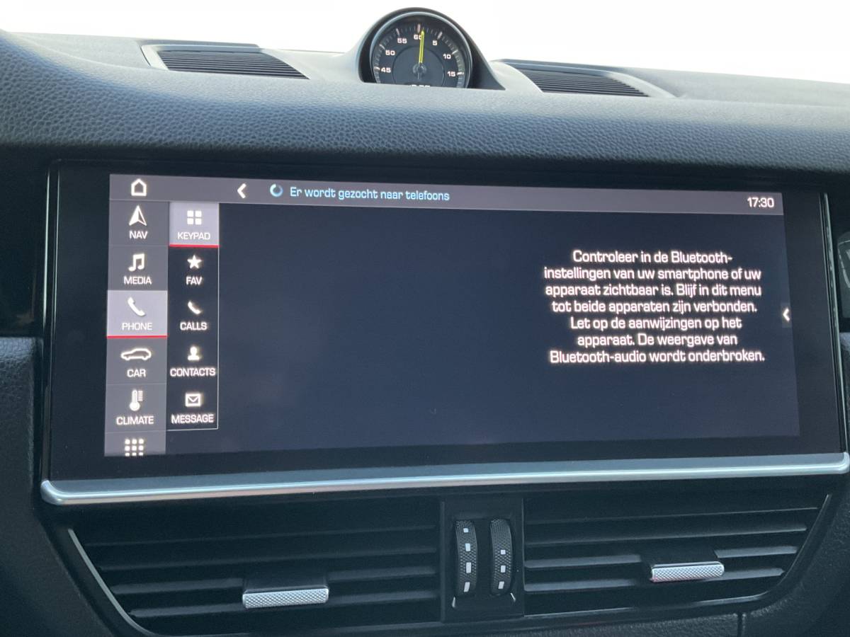 Porsche Cayenne Porsche Cayenne Coupé 3.0 E-Hybrid PHEV 360° Pano SportChrono Luchtvering Bose Carplay Leer Memory UITSTRALING!