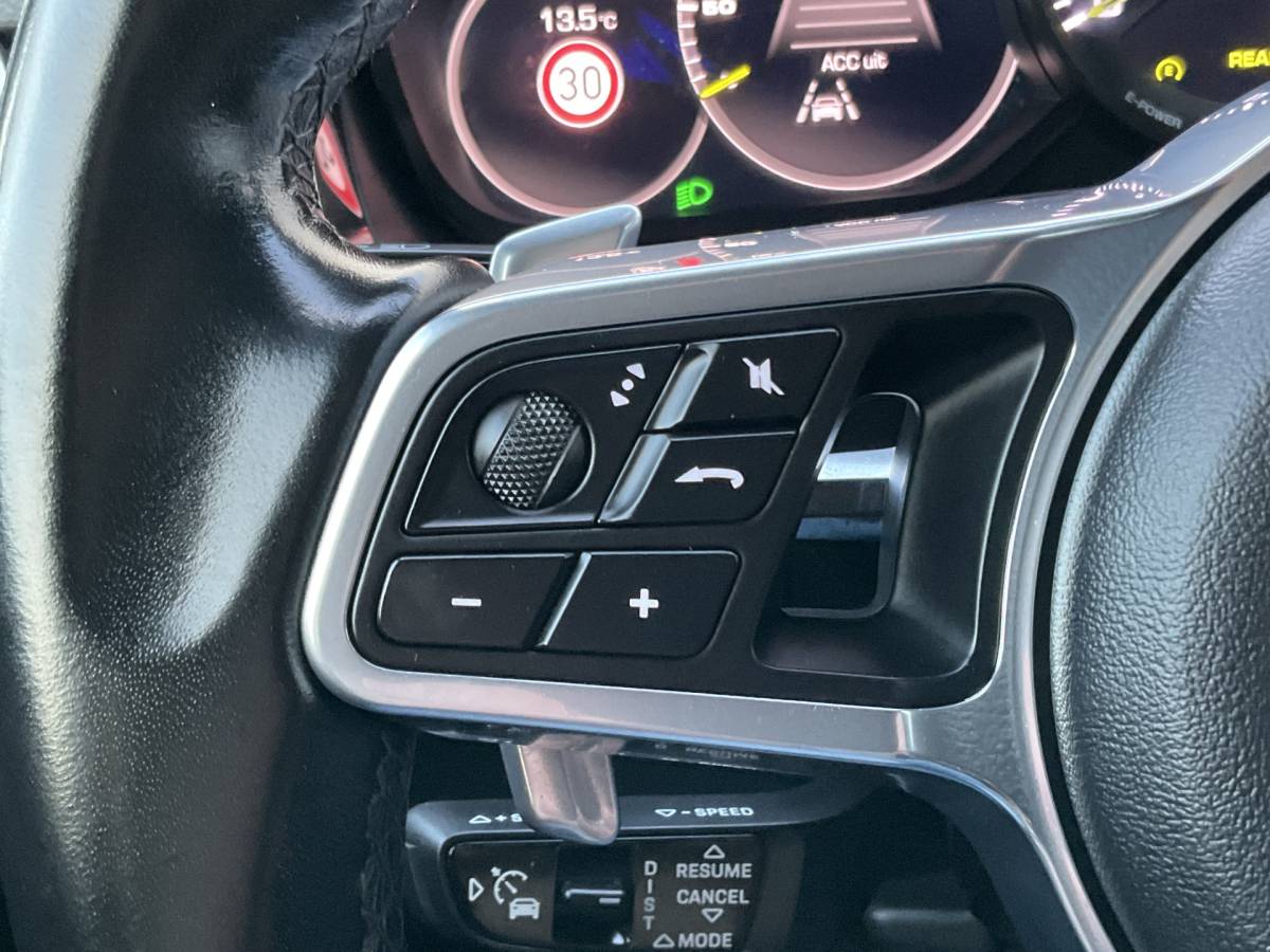 Porsche Cayenne Porsche Cayenne Coupé 3.0 E-Hybrid PHEV 360° Pano SportChrono Luchtvering Bose Carplay Leer Memory UITSTRALING!