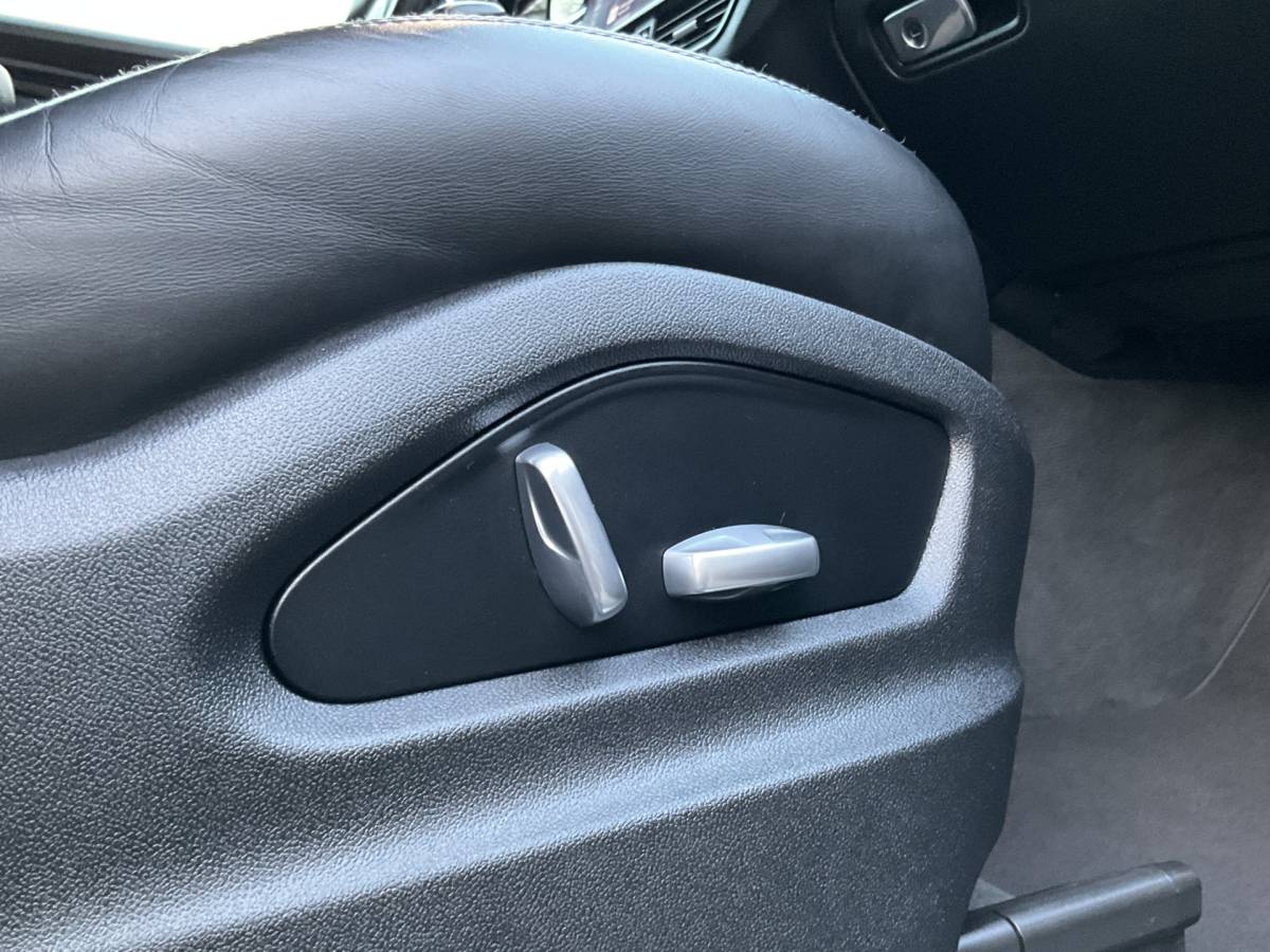 Porsche Cayenne Porsche Cayenne Coupé 3.0 E-Hybrid PHEV 360° Pano SportChrono Luchtvering Bose Carplay Leer Memory UITSTRALING!