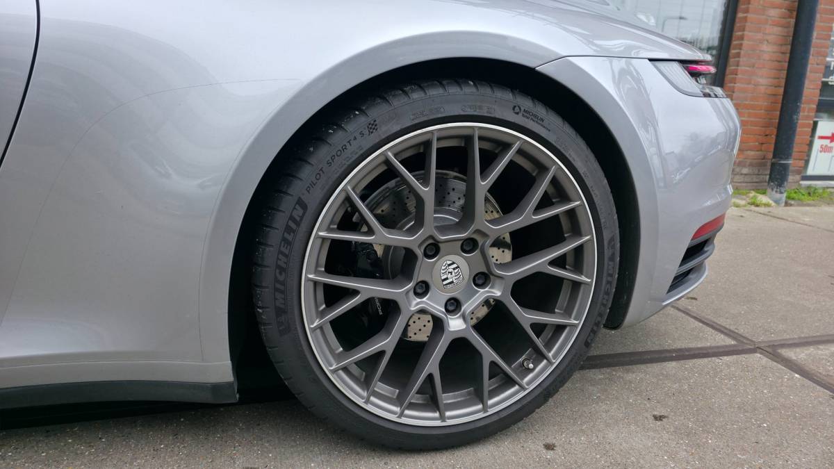 Porsche 911 Porsche 911 3.0 Carrera 4 S l Glasdak l BTW l GT stuur