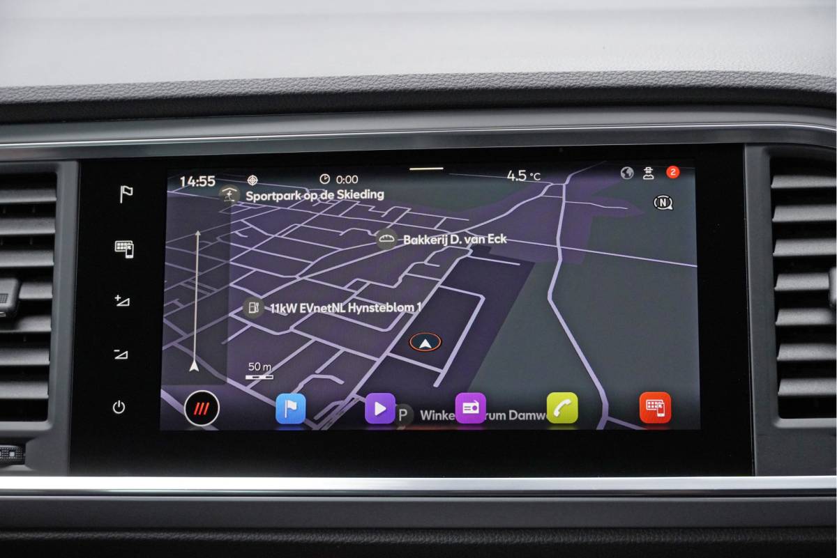 SEAT Ateca SEAT Ateca 1.0 TSI FR Business Intense BJ2022 Lmv 18″ | Led V+A | Pdc | Navi | Keyless entry | Elek. achterklep | App-Connect | Achteruitrijcamera | Virtual cockpit | Climate control | Cruise control | Sportstoelen | Verwarmde voorstoelen | Zwarte hemel