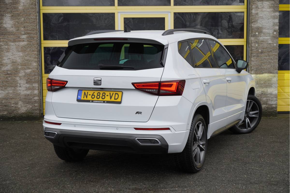 SEAT Ateca SEAT Ateca 1.0 TSI FR Business Intense BJ2022 Lmv 18″ | Led V+A | Pdc | Navi | Keyless entry | Elek. achterklep | App-Connect | Achteruitrijcamera | Virtual cockpit | Climate control | Cruise control | Sportstoelen | Verwarmde voorstoelen | Zwarte hemel