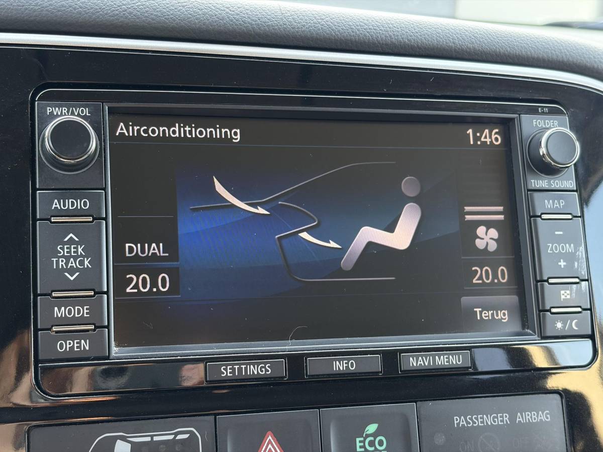 Mitsubishi Outlander Mitsubishi Outlander 2.0 PHEV Business Edition X-Line 2e Eigenaar,Navi,Camera,Keyless,Halfleder,Dealer Onderhouden,Clima,Cruise,Lm velgen,N.A.P,Apk tot 03-2027