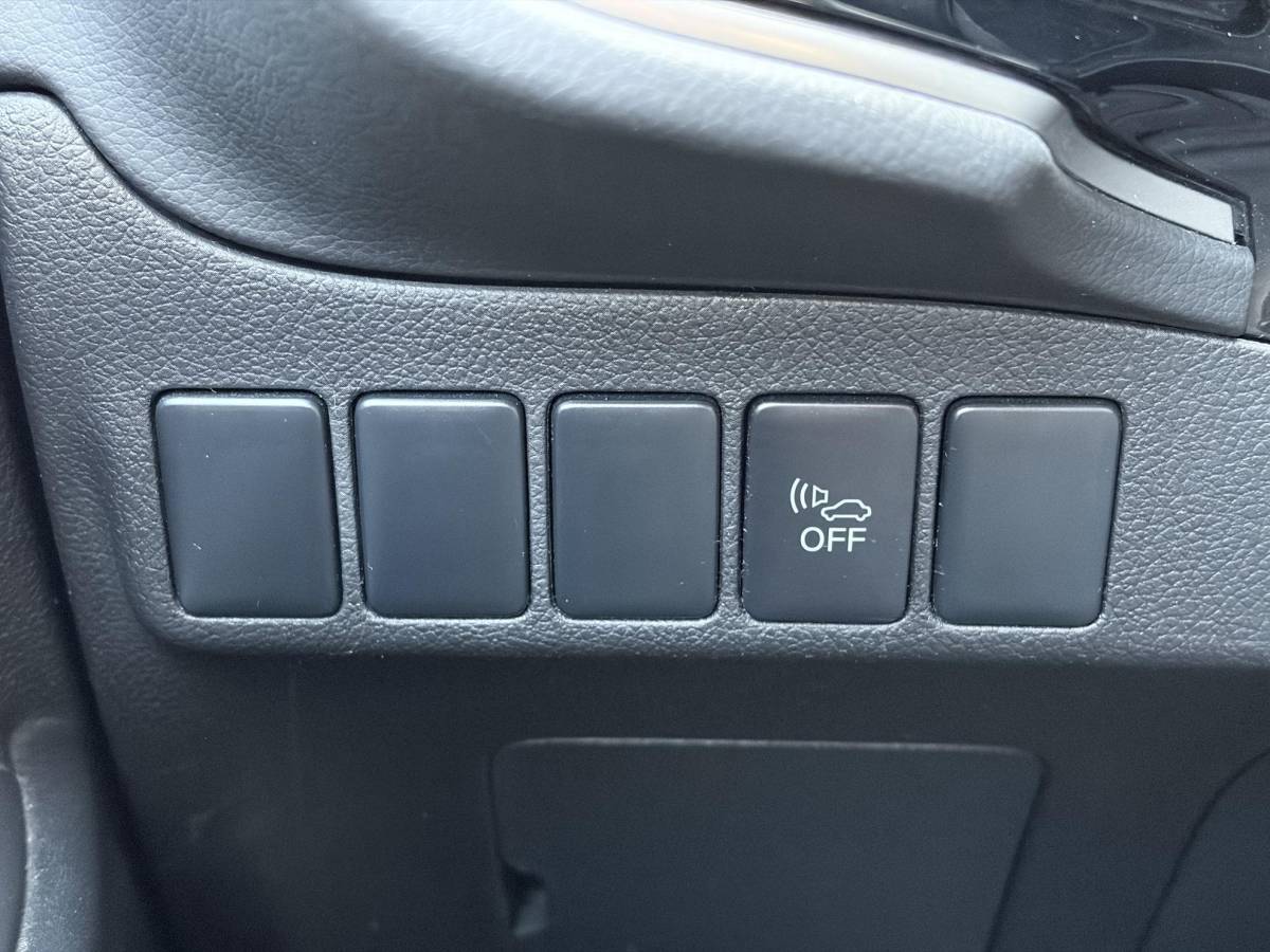 Mitsubishi Outlander Mitsubishi Outlander 2.0 PHEV Business Edition X-Line 2e Eigenaar,Navi,Camera,Keyless,Halfleder,Dealer Onderhouden,Clima,Cruise,Lm velgen,N.A.P,Apk tot 03-2027