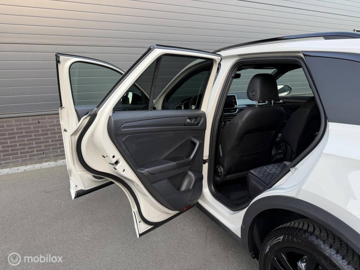 Volkswagen T-Roc Volkswagen T-Roc 1.0 TSI R-Line BLACK STYLE CLIMA*ADABCR*CARPLAUY*VIRTUALD*