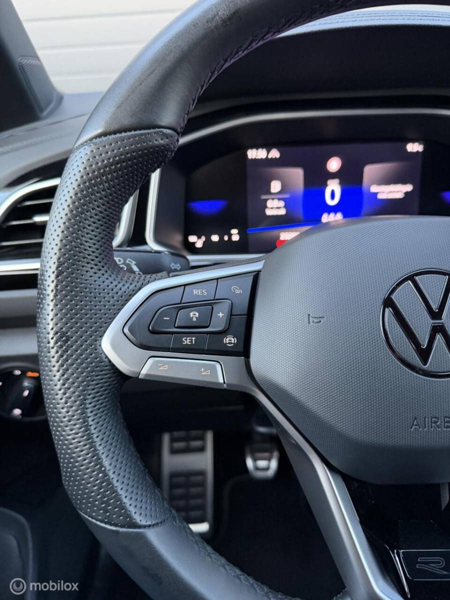 Volkswagen T-Roc Volkswagen T-Roc 1.0 TSI R-Line BLACK STYLE CLIMA*ADABCR*CARPLAUY*VIRTUALD*