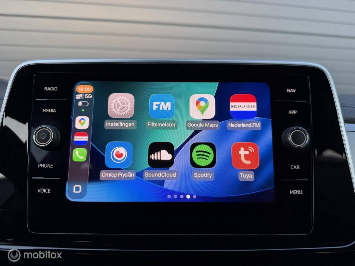 Volkswagen T-Roc Volkswagen T-Roc 1.0 TSI R-Line BLACK STYLE CLIMA*ADABCR*CARPLAUY*VIRTUALD*