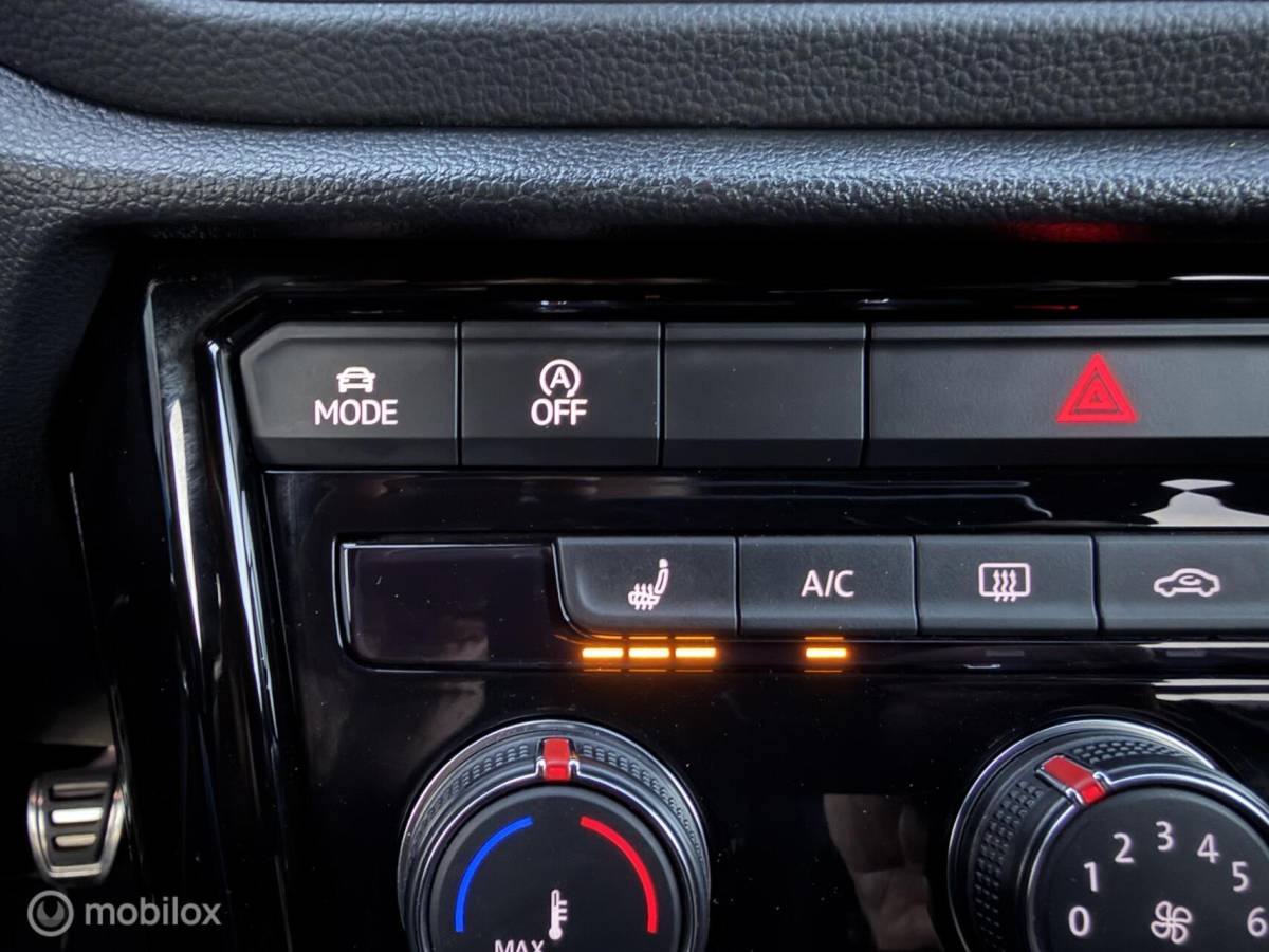 Volkswagen T-Roc Volkswagen T-Roc 1.0 TSI R-Line BLACK STYLE CLIMA*ADABCR*CARPLAUY*VIRTUALD*
