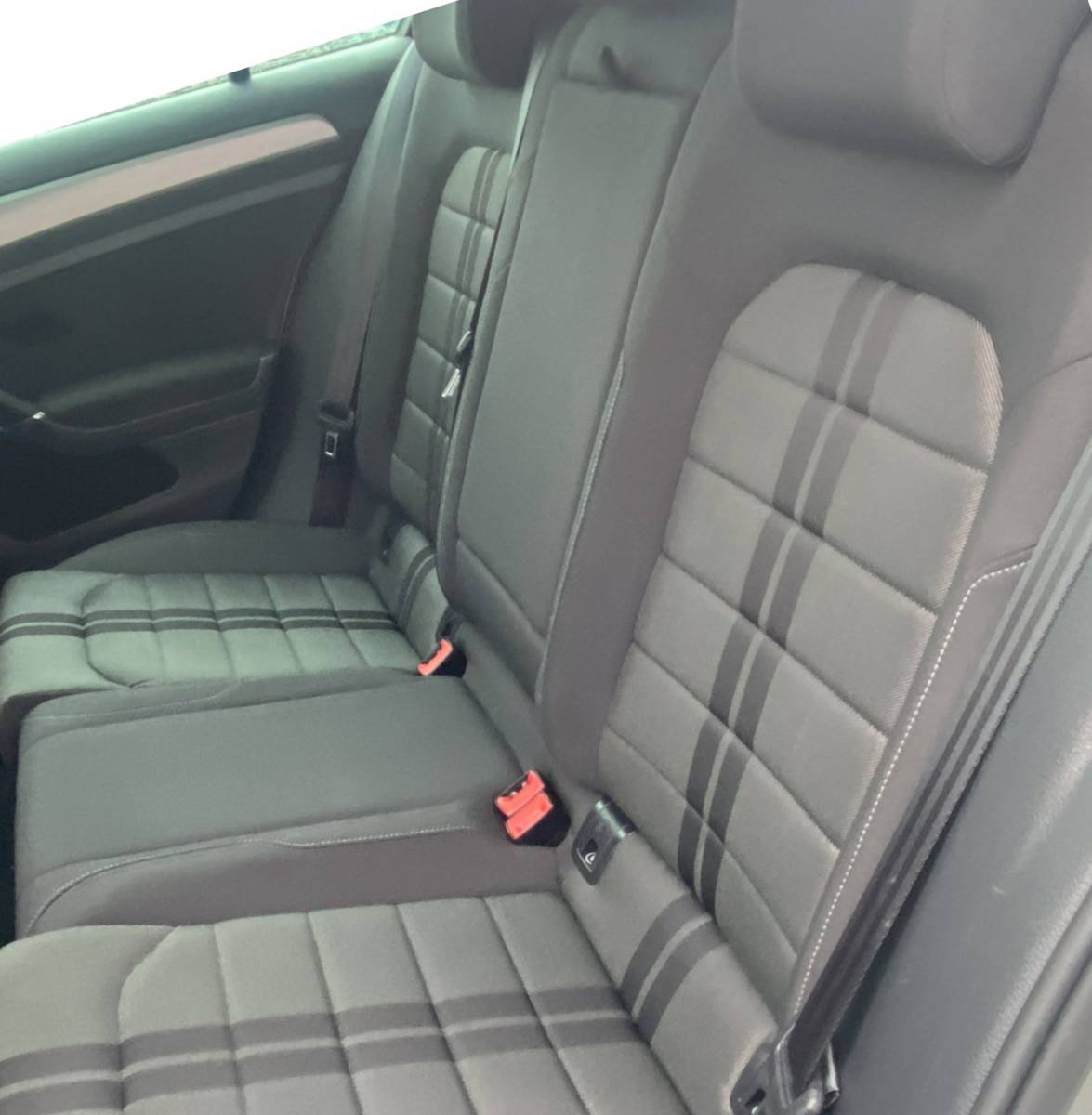 Volkswagen Golf Volkswagen Golf 1.0 TSI Business Edition Connected/ Clima/ LED/ PDC/ Privacyglass