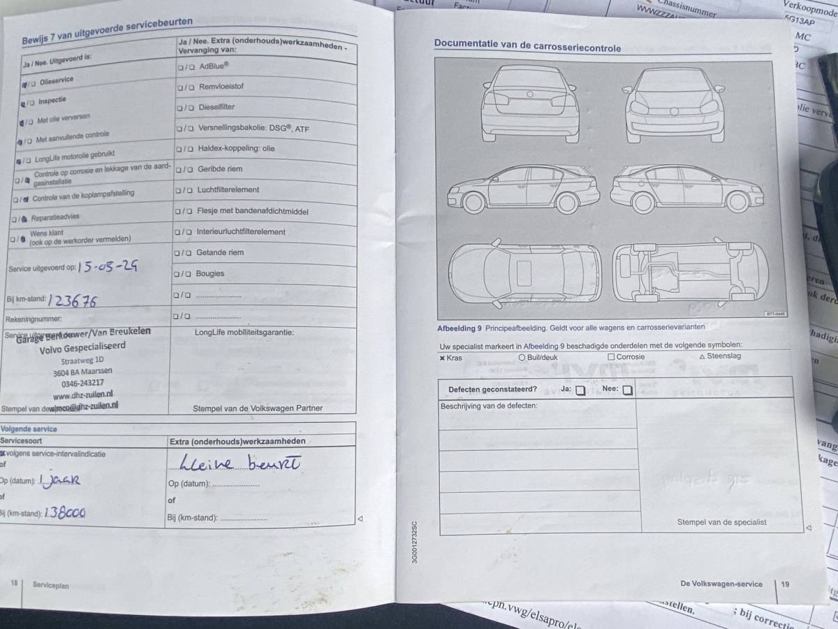 Volkswagen Golf Volkswagen Golf 1.0 TSI Business Edition Connected/ Clima/ LED/ PDC/ Privacyglass