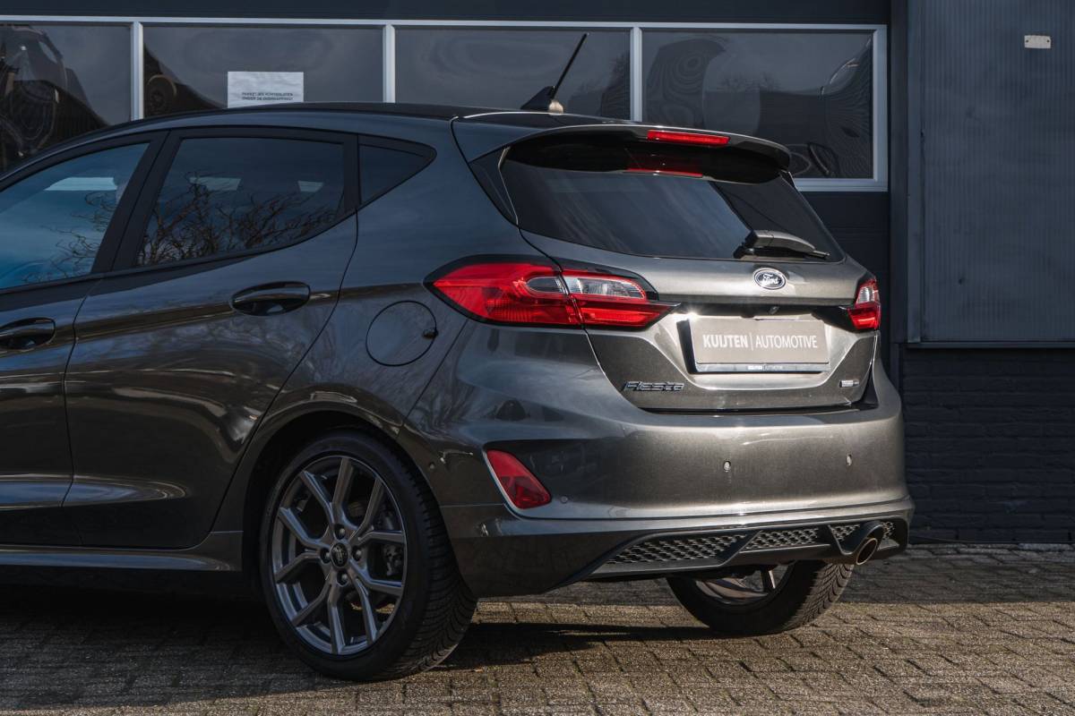 Ford Fiesta Ford FIESTA 1.0 EcoBoost Hybrid ST-Line / Automaat / Winter pack!