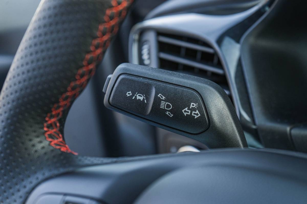 Ford Fiesta Ford FIESTA 1.0 EcoBoost Hybrid ST-Line / Automaat / Winter pack!