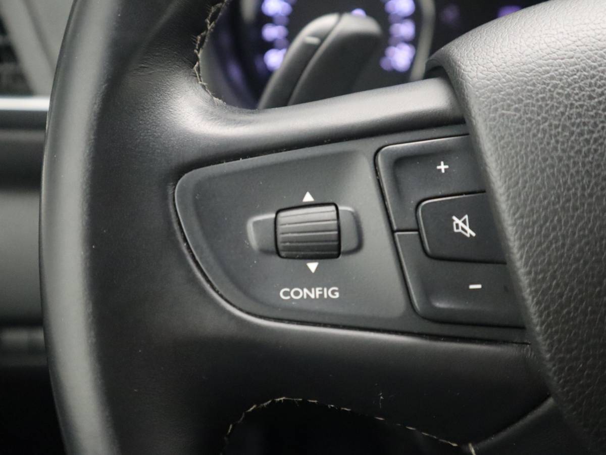 Toyota ProAce Toyota PROACE Worker 2.0 D-4D Black Line Long DC 5 PERS / AUTOMAAT / NWE D-RIEM / LEDER /STOELVERW / CARPLAY / CAMERA / TREKHAAK / NL-AUTO