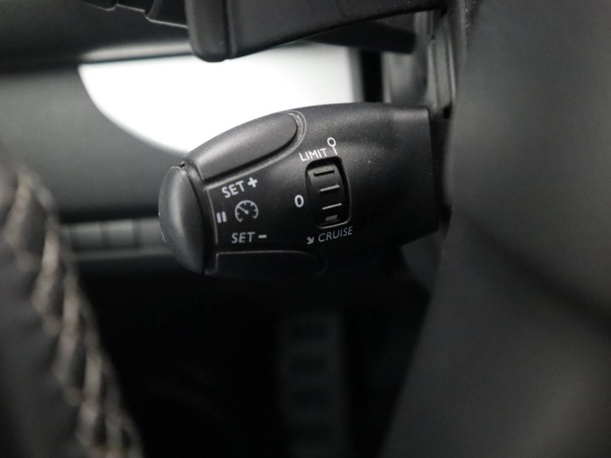 Toyota ProAce Toyota PROACE Worker 2.0 D-4D Black Line Long DC 5 PERS / AUTOMAAT / NWE D-RIEM / LEDER /STOELVERW / CARPLAY / CAMERA / TREKHAAK / NL-AUTO