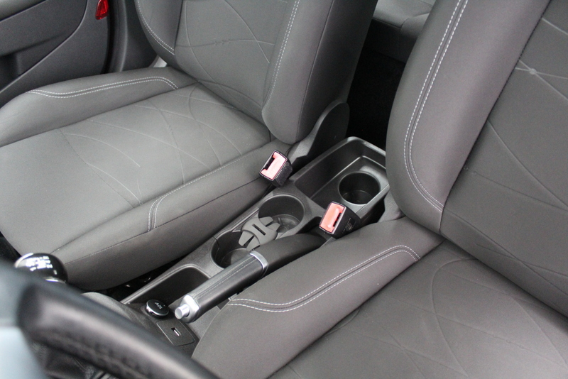 Ford Fiesta Ford Fiesta 1.0 Style Essential 66PK, RIJKLAAR | NAVIGATIE | AIRCO | ELEC-RAMEN