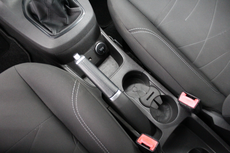 Ford Fiesta Ford Fiesta 1.0 Style Essential 66PK, RIJKLAAR | NAVIGATIE | AIRCO | ELEC-RAMEN