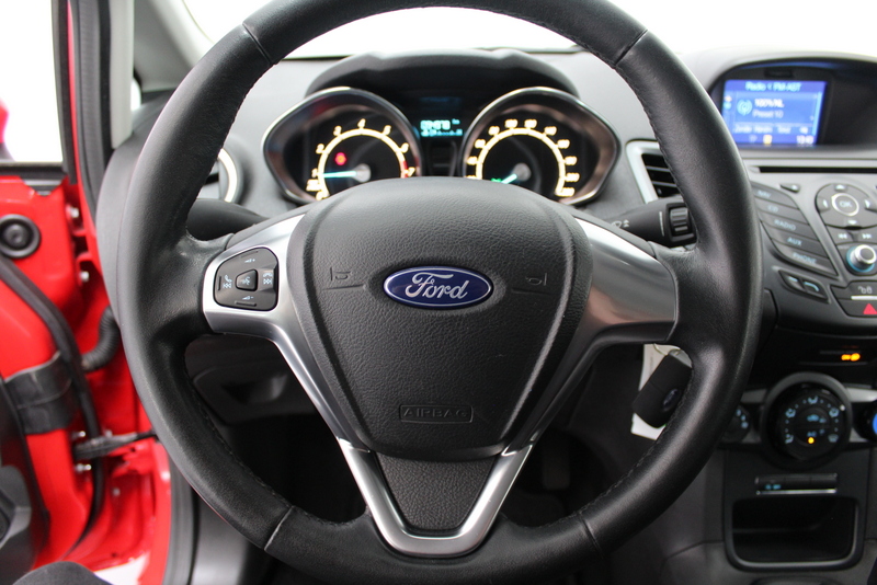 Ford Fiesta Ford Fiesta 1.0 Style Essential 66PK, RIJKLAAR | NAVIGATIE | AIRCO | ELEC-RAMEN