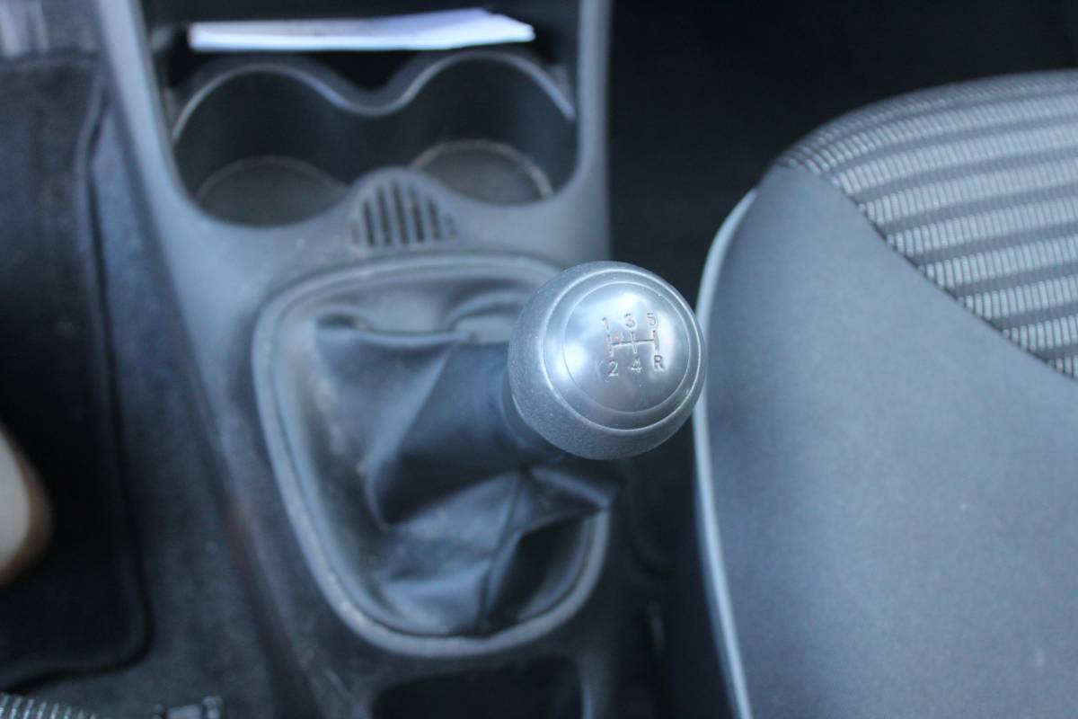 Peugeot 107 Peugeot 107 1.0 Active Airco l Elek. ramen l CD speler