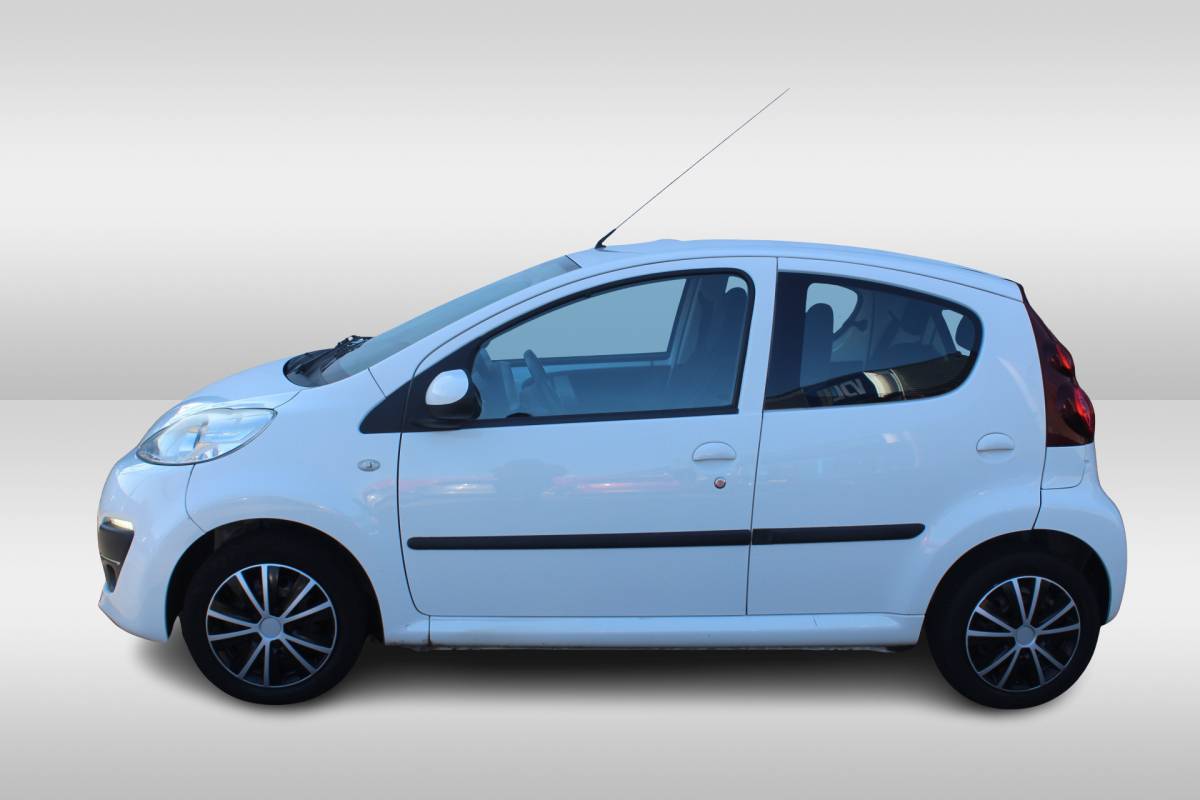 Peugeot 107 Peugeot 107 1.0 Active Airco l Elek. ramen l CD speler
