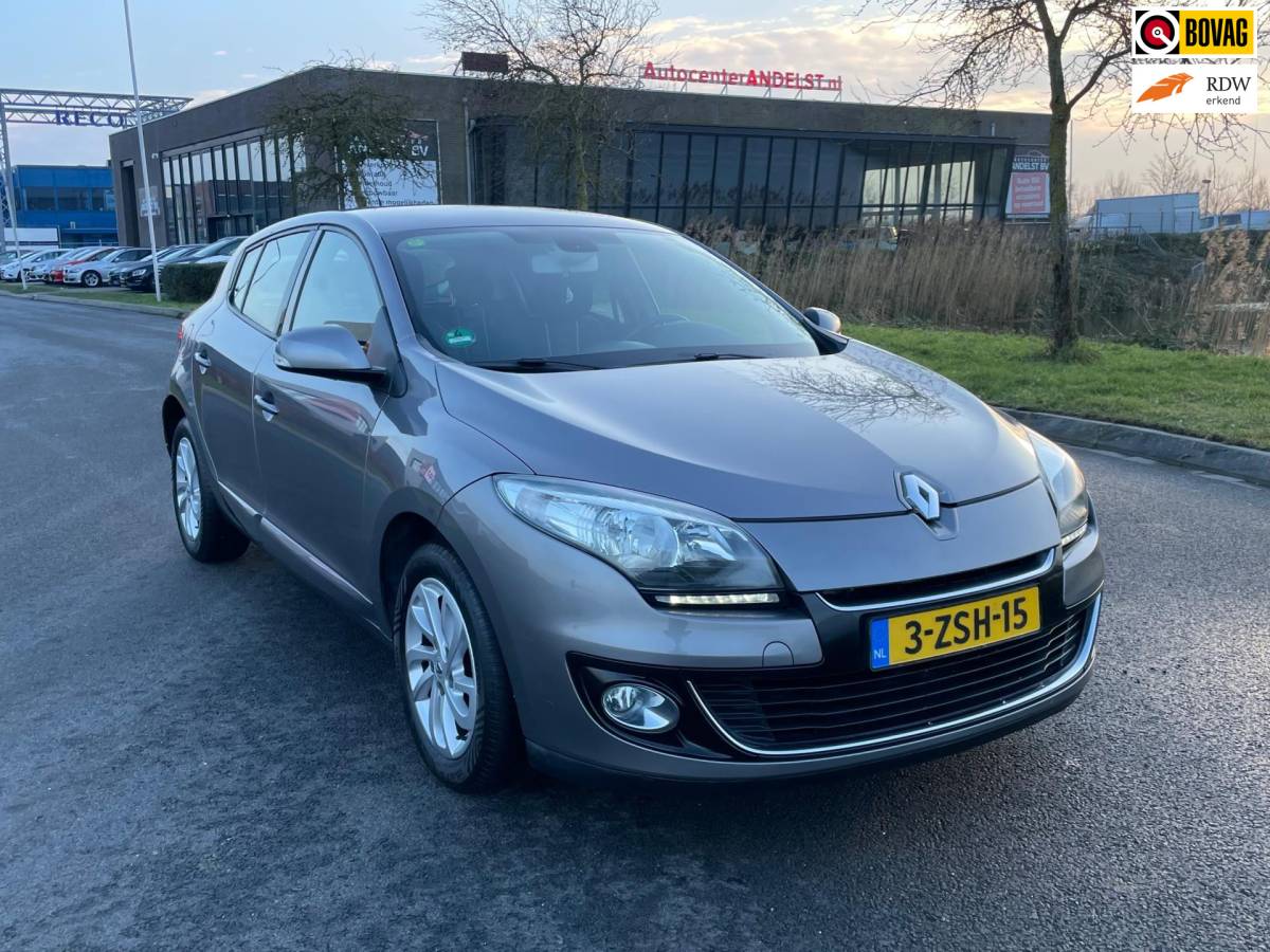 Renault Mégane Renault Mégane 1.2 TCe Expression, 5drs, Cruise/Climate control, Radio-CD/MP3, Bluetooth, Keyless, Lmv!