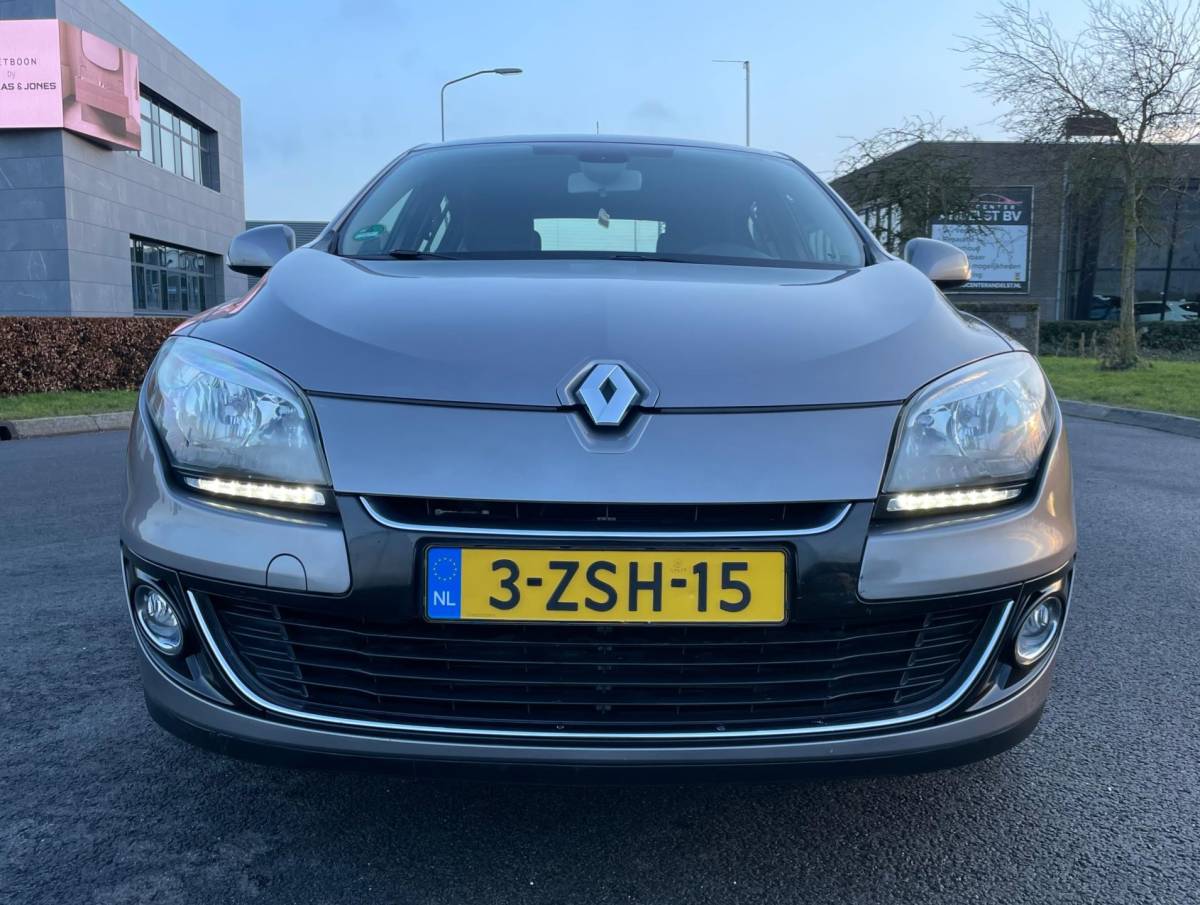 Renault Mégane Renault Mégane 1.2 TCe Expression, 5drs, Cruise/Climate control, Radio-CD/MP3, Bluetooth, Keyless, Lmv!