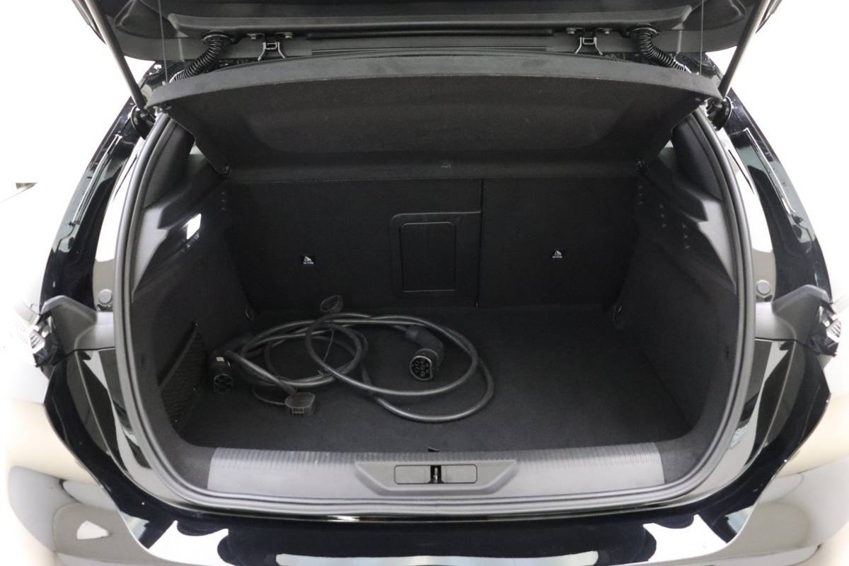 Peugeot 308 Peugeot 308 1.6 Plug-in Hybrid 180 GT | Apple Carplay/Android Auto | Achteruitrijcamera | Dodehoekdetectie | Electronic Climate Control | Navigatie Systeem Full Map |