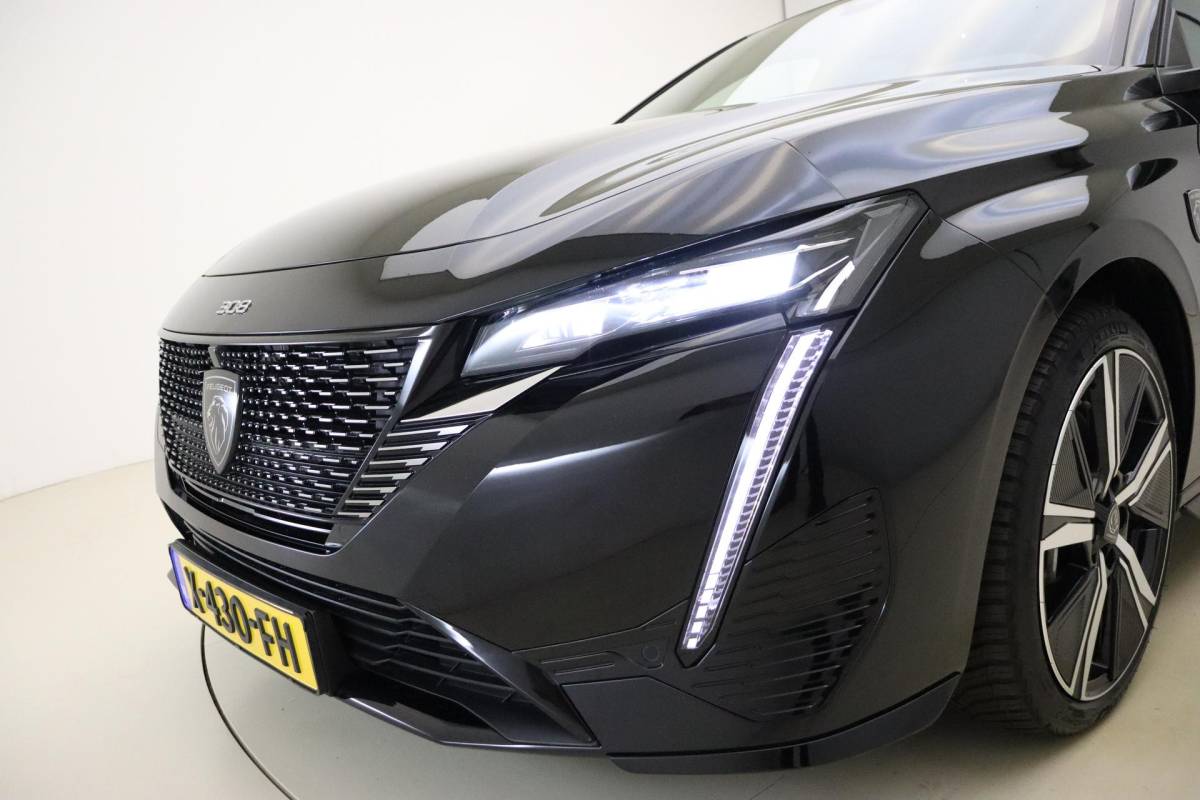 Peugeot 308 Peugeot 308 1.6 Plug-in Hybrid 180 GT | Apple Carplay/Android Auto | Achteruitrijcamera | Dodehoekdetectie | Electronic Climate Control | Navigatie Systeem Full Map |