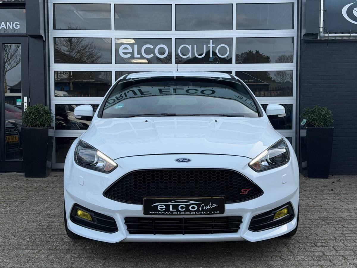 Ford Focus Ford Focus 2.0 ST-3 250pk / CarPlay /Recaro stoelen /
