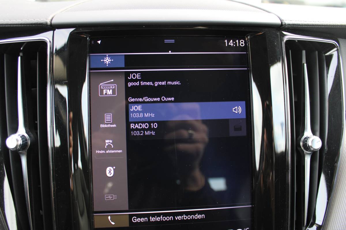 Volvo XC60 Volvo XC60 T5 251PK Automaat  Inscription | 360 Camera | Trekhaak | Apple carplay/ Android auto | Voorstoelen verw. | Cruise Control |