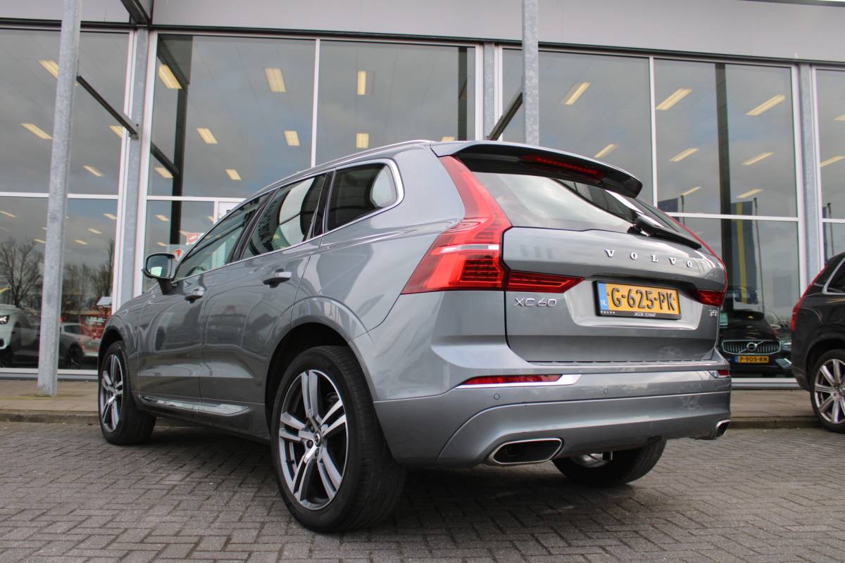 Volvo XC60 Volvo XC60 T5 251PK Automaat  Inscription | 360 Camera | Trekhaak | Apple carplay/ Android auto | Voorstoelen verw. | Cruise Control |
