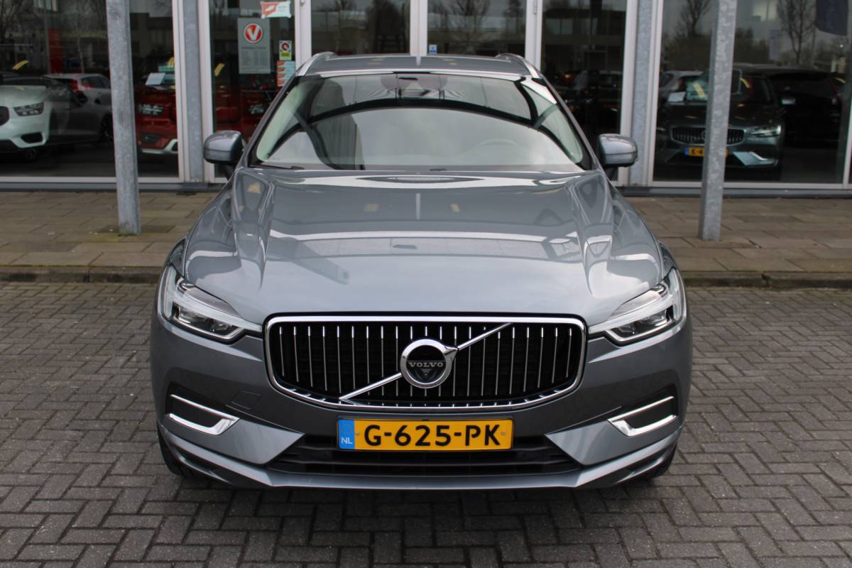Volvo XC60 Volvo XC60 T5 251PK Automaat  Inscription | 360 Camera | Trekhaak | Apple carplay/ Android auto | Voorstoelen verw. | Cruise Control |