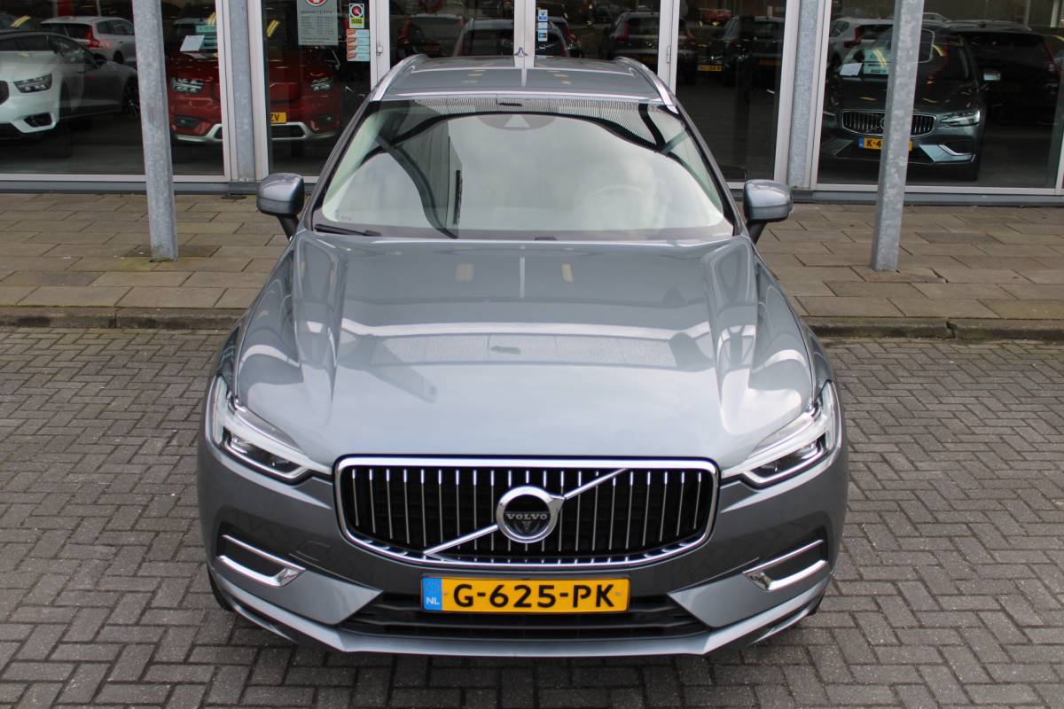Volvo XC60 Volvo XC60 T5 251PK Automaat  Inscription | 360 Camera | Trekhaak | Apple carplay/ Android auto | Voorstoelen verw. | Cruise Control |