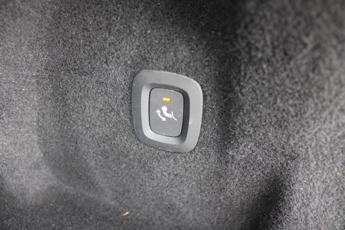 Volvo XC60 Volvo XC60 T5 251PK Automaat  Inscription | 360 Camera | Trekhaak | Apple carplay/ Android auto | Voorstoelen verw. | Cruise Control |