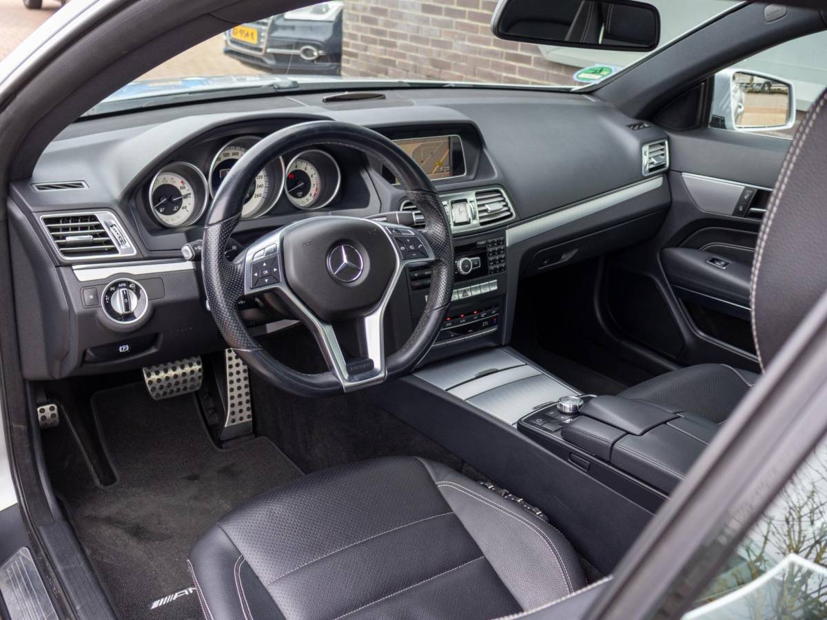 Mercedes-Benz E-Klasse Mercedes-Benz E-klasse Coupé 200 Ambition AMG LED 19″ Schakelflippers