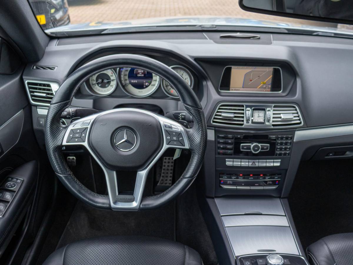 Mercedes-Benz E-Klasse Mercedes-Benz E-klasse Coupé 200 Ambition AMG LED 19″ Schakelflippers