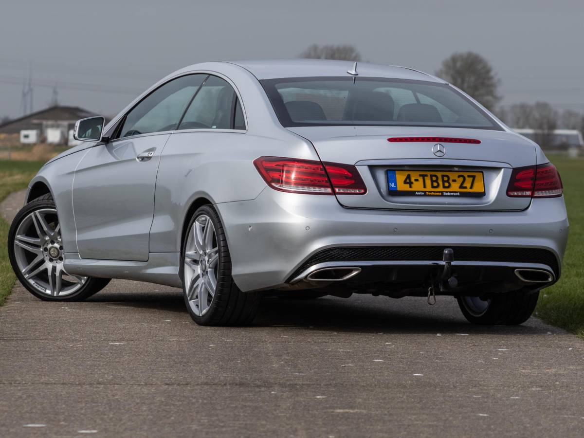 Mercedes-Benz E-Klasse Mercedes-Benz E-klasse Coupé 200 Ambition AMG LED 19″ Schakelflippers