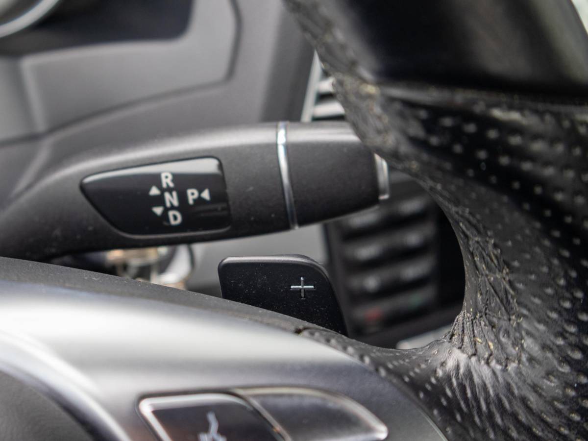 Mercedes-Benz E-Klasse Mercedes-Benz E-klasse Coupé 200 Ambition AMG LED 19″ Schakelflippers
