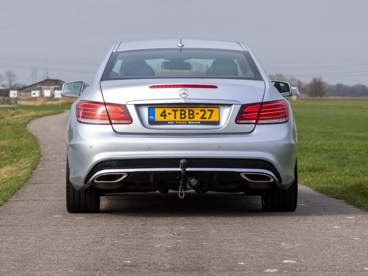 Mercedes-Benz E-Klasse Mercedes-Benz E-klasse Coupé 200 Ambition AMG LED 19″ Schakelflippers
