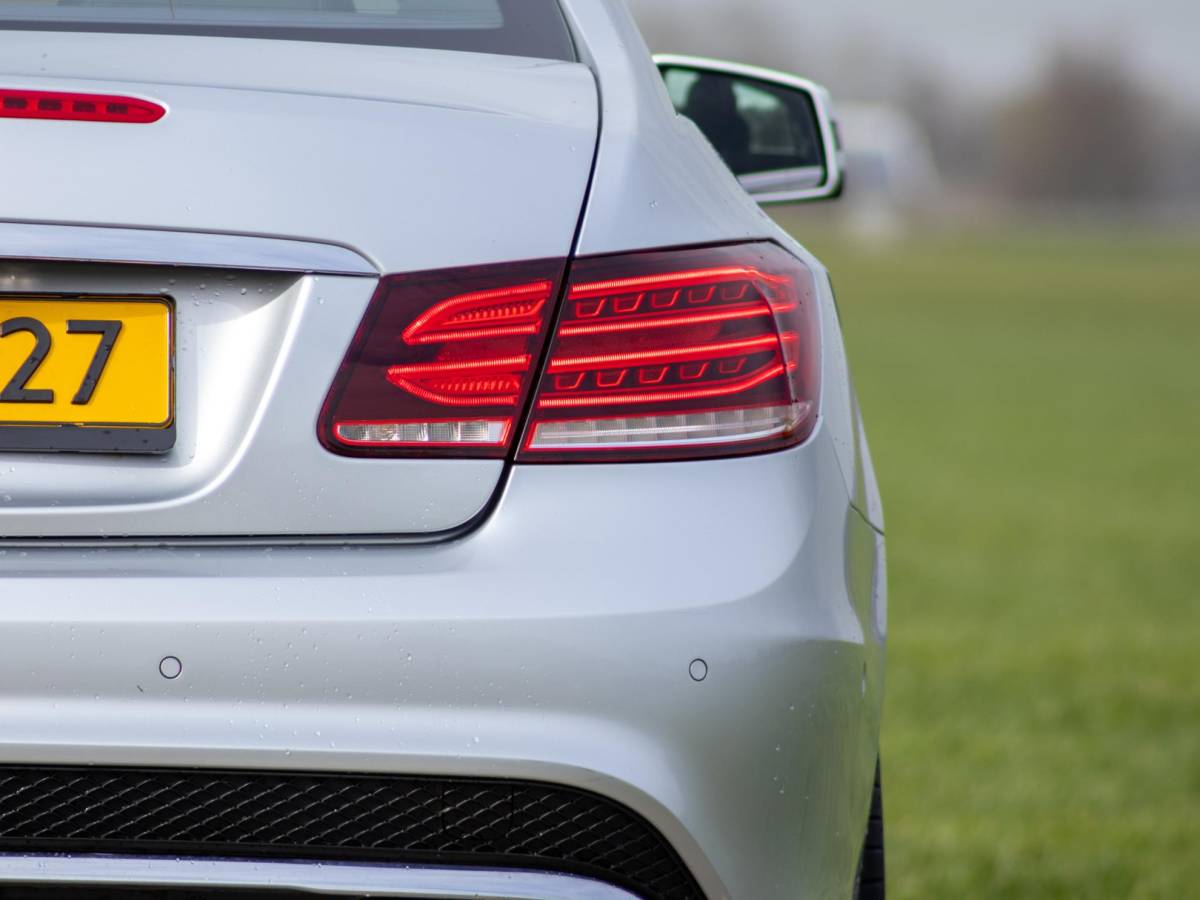 Mercedes-Benz E-Klasse Mercedes-Benz E-klasse Coupé 200 Ambition AMG LED 19″ Schakelflippers