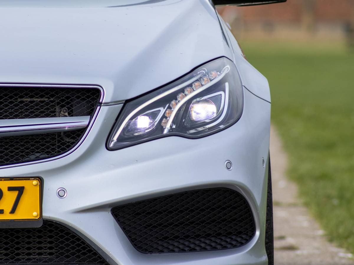 Mercedes-Benz E-Klasse Mercedes-Benz E-klasse Coupé 200 Ambition AMG LED 19″ Schakelflippers