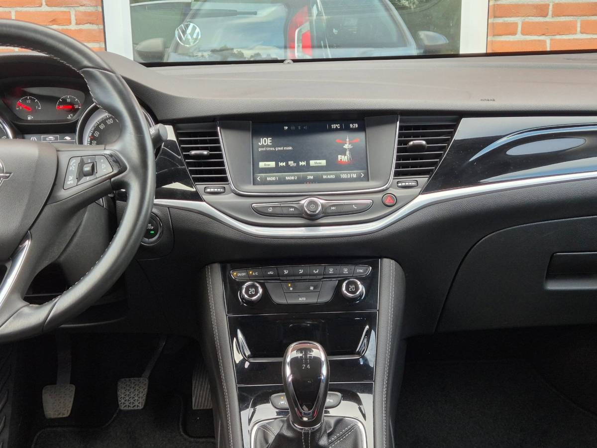 Opel Astra Opel Astra 1.0 Innovation 105PK 5drs clima, cruise, navi, pdc, carplay, lmv, keyless, trekhaak