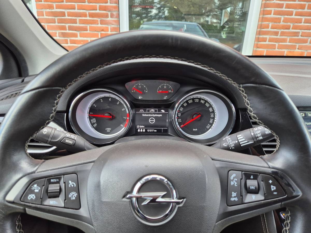 Opel Astra Opel Astra 1.0 Innovation 105PK 5drs clima, cruise, navi, pdc, carplay, lmv, keyless, trekhaak
