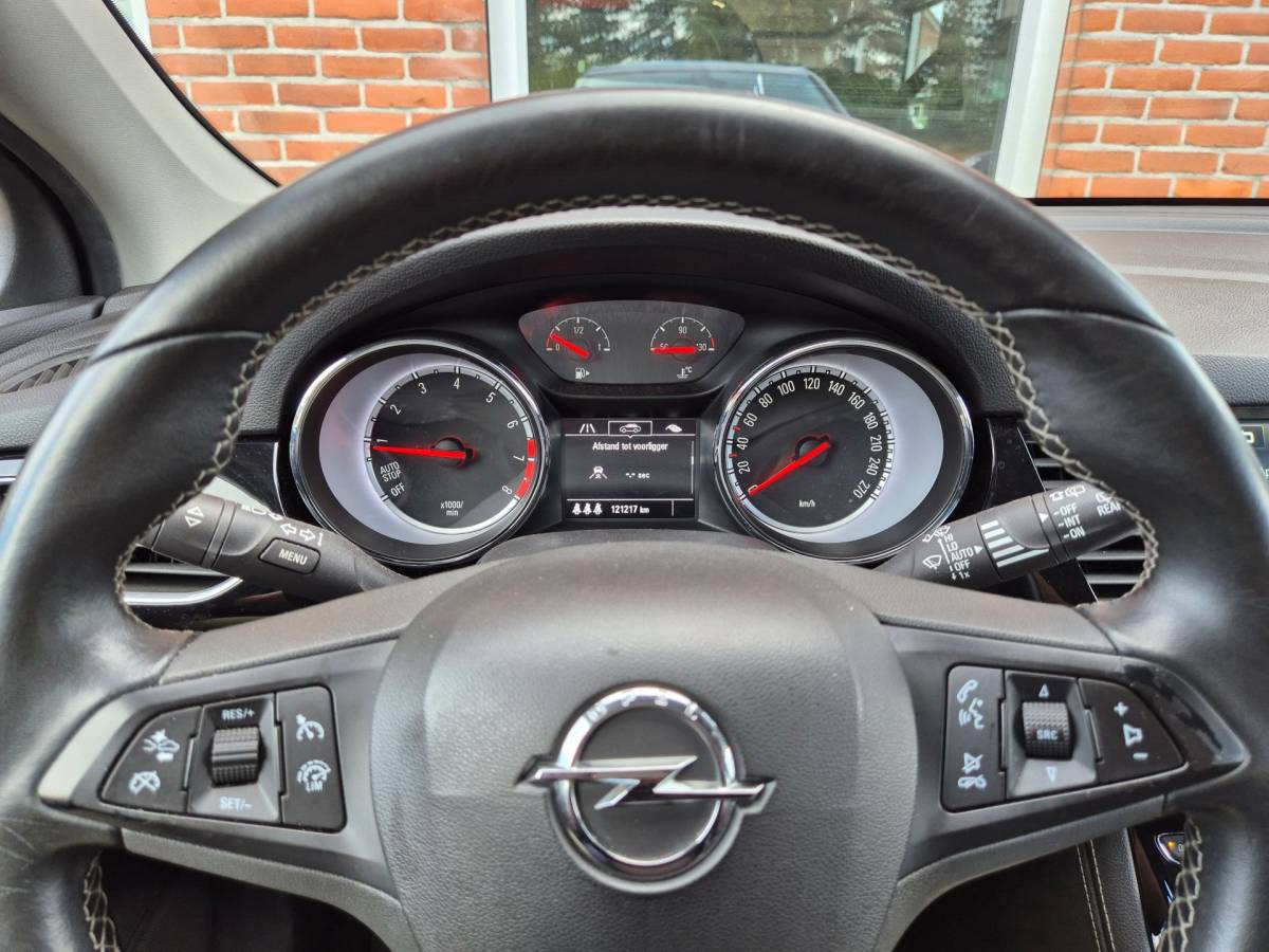 Opel Astra Opel Astra 1.0 Innovation 105PK 5drs clima, cruise, navi, pdc, carplay, lmv, keyless, trekhaak