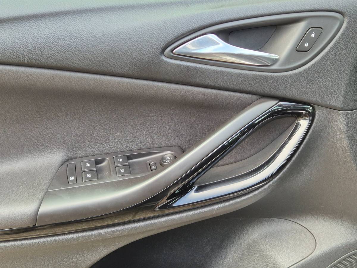 Opel Astra Opel Astra 1.0 Innovation 105PK 5drs clima, cruise, navi, pdc, carplay, lmv, keyless, trekhaak
