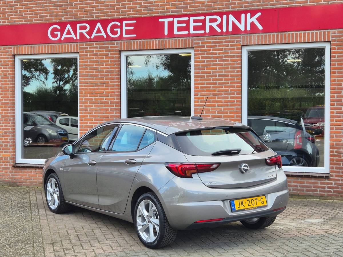 Opel Astra Opel Astra 1.0 Innovation 105PK 5drs clima, cruise, navi, pdc, carplay, lmv, keyless, trekhaak