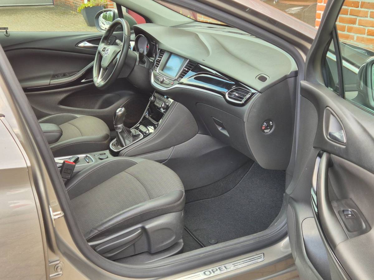 Opel Astra Opel Astra 1.0 Innovation 105PK 5drs clima, cruise, navi, pdc, carplay, lmv, keyless, trekhaak