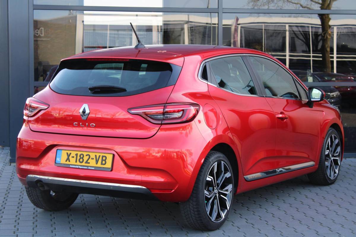 Renault Clio Renault Clio 1.0 TCe 90 Techno Automaat | Camera | Stoelverwarming