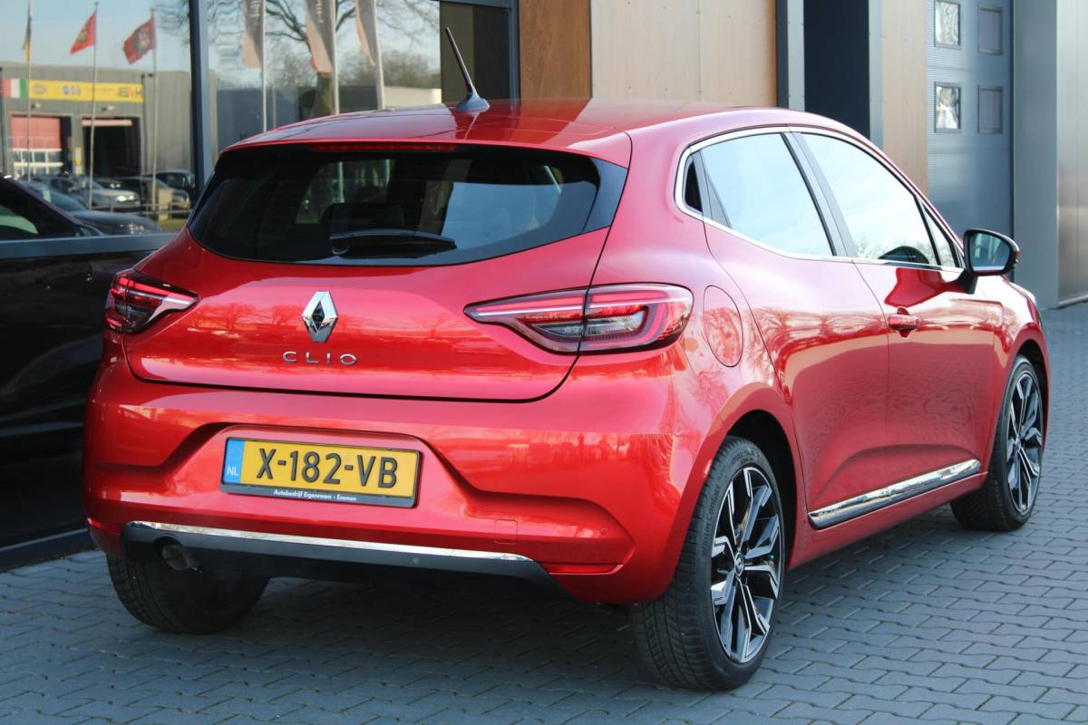 Renault Clio Renault Clio 1.0 TCe 90 Techno Automaat | Camera | Stoelverwarming