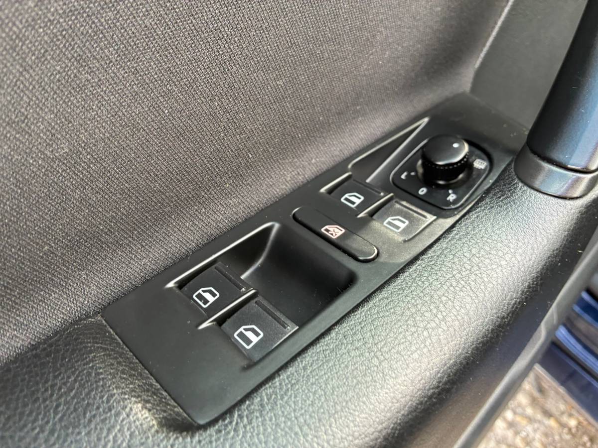 Volkswagen Passat Volkswagen Passat Variant 2.0 TDI Highline BlueMotion | Stoel koeling/massage + Cruise + Clima Nu € 5.975,-!!!