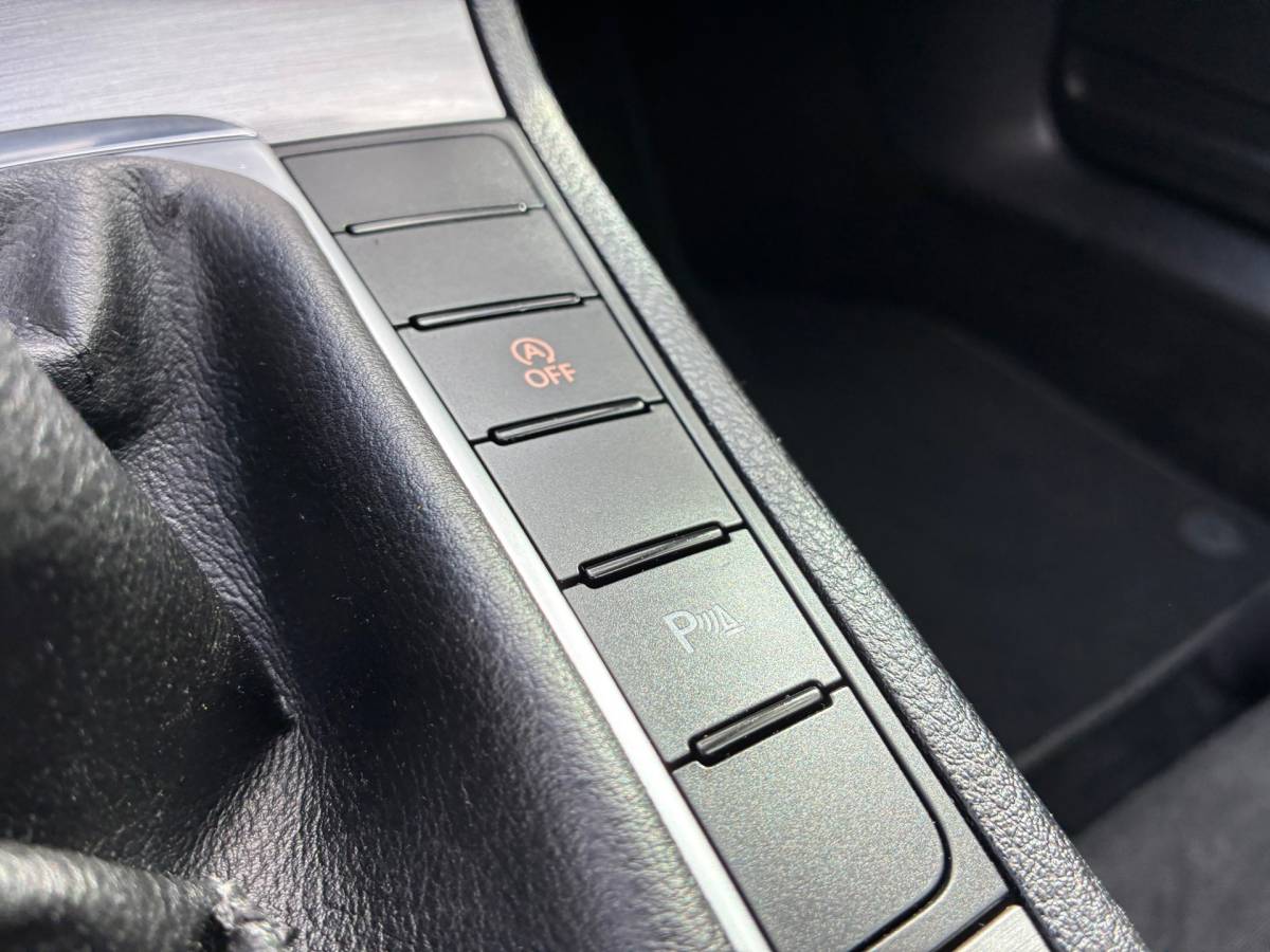 Volkswagen Passat Volkswagen Passat Variant 2.0 TDI Highline BlueMotion | Stoel koeling/massage + Cruise + Clima Nu € 5.975,-!!!